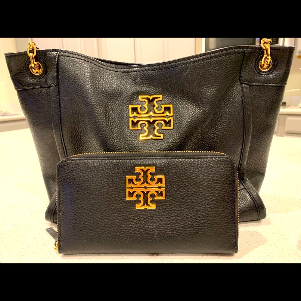 Britten Small Slouchy tote and continental wallet